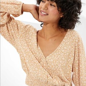 American Eagle balloon sleeve long sleeve top